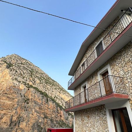 L'Oasi Del Raganello Panzió Civita Kültér fotó
