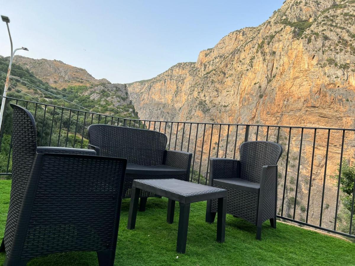 L'Oasi Del Raganello Panzió Civita Kültér fotó